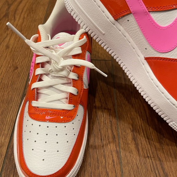 Nike Women's Red and Pink Sneakers BRAND NEW amazing for Valentine’s Day - Picture 5 of 11